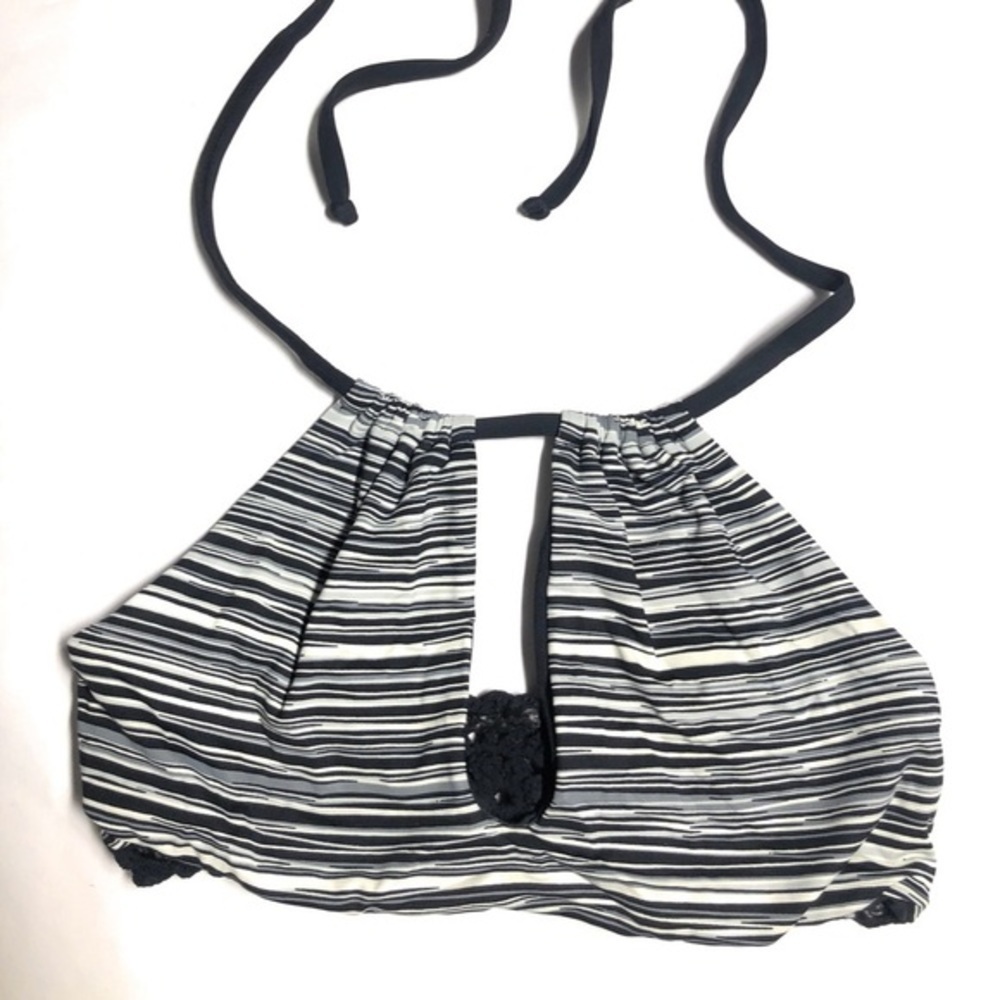 Frankie's Bikinis Top